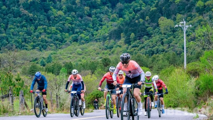 开云入口-西藏波密易贡乡户外三项赛助力乡村振兴|西藏自治区|林芝市|赛事|活动|骑行_新浪新闻